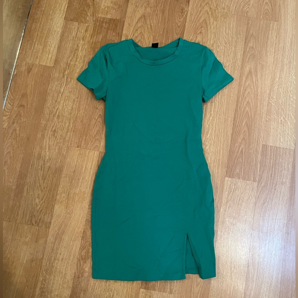Green casual dress